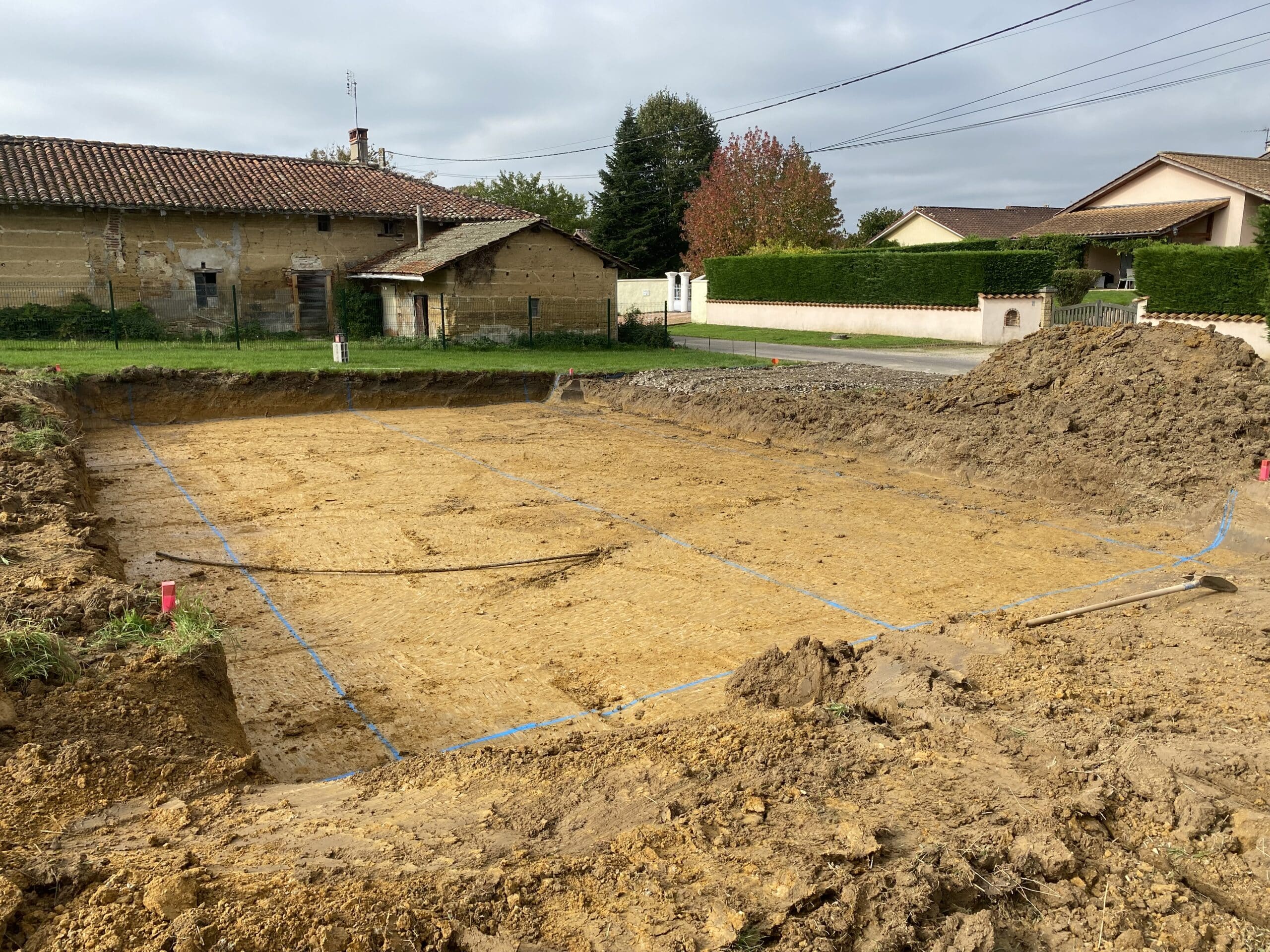 Entreprise spécialisée dans le terrassement de maison à Perex
