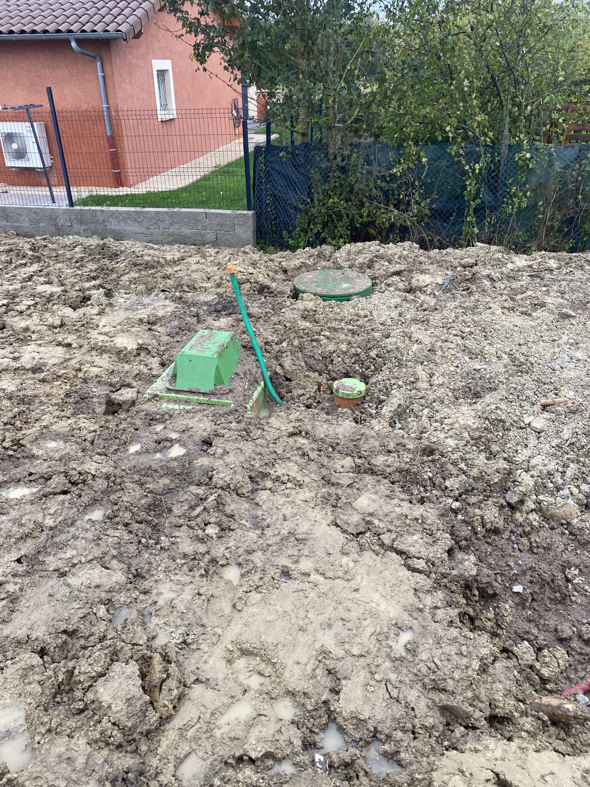 Spécialiste de pose et d'installation de cuve de rétention d'eau pluviale à Chaneins